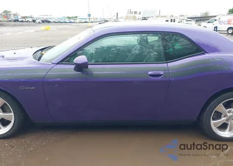 2013 Dodge Challenger R/T Classic z USA, uszkodzony, nr VIN 2C3CDYBT0DH671598